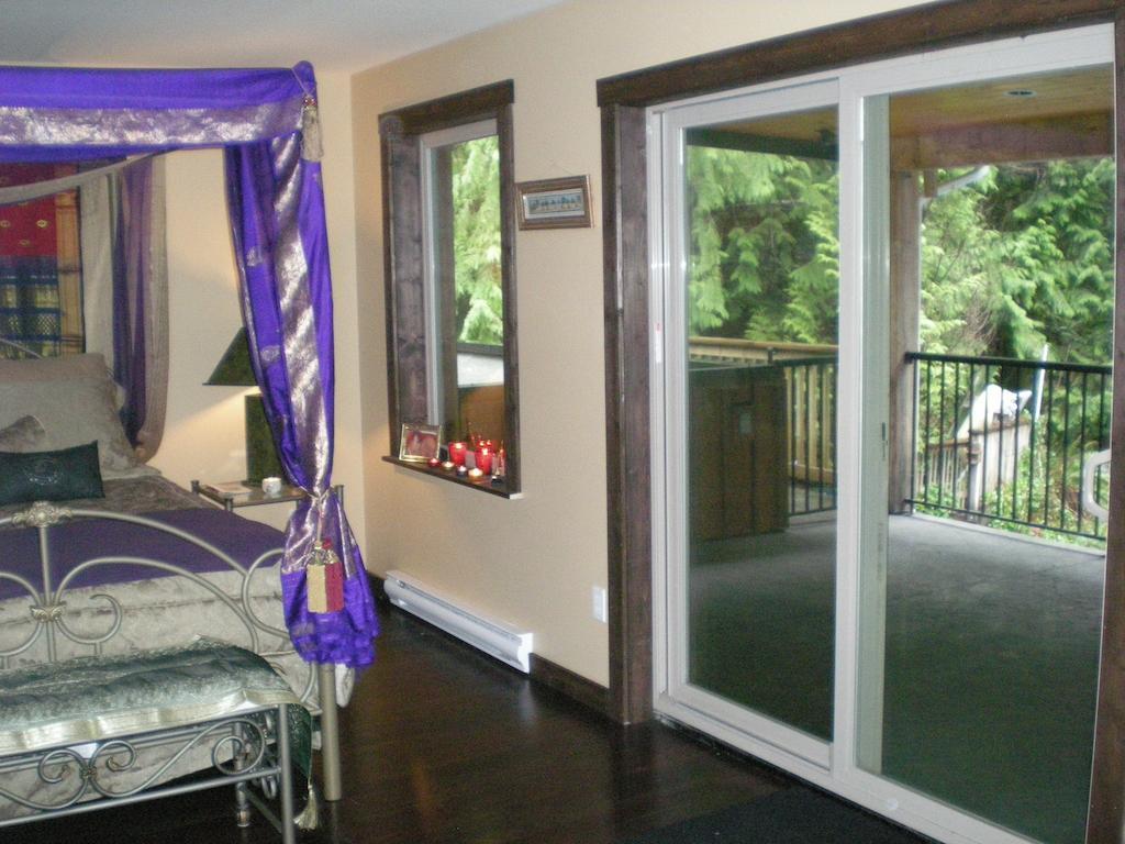 Davis Brook Retreat Bed & Breakfast Sechelt Room photo
